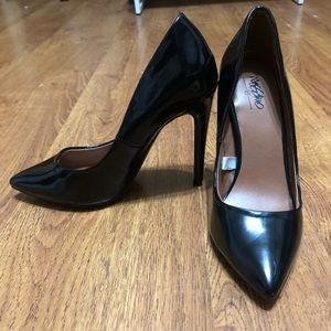 Target Mossimo Black High Heels Sz 6